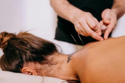 pexels-alma-thai-2813201-4353249 acupuncture for body and brain healing